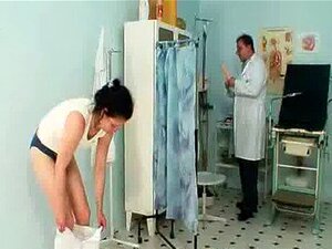 Cougar Helena Louche Ongeschoren Gat Inspectie