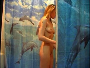 Trevlig Tjej I Duschen. Trevlig Tjej I Duschen