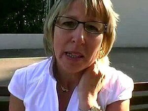 Mère De Famille Très Salope Et Cochonne - Video Porno