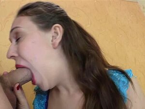 Η Agneta συναντά τη καυλωμένη μαμά της με καυτό σεξ