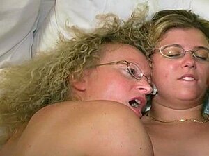 2-Mädchen Gangbang