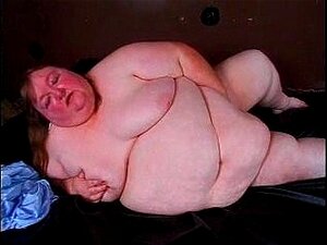 Grote SSBBW Masturbeert