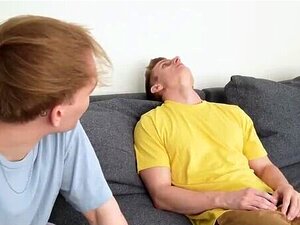 MomSwap - Heiße Kerle Haben Die Date-Night Abgesagt Und Ihren Abend Damit Verbracht, Reife Fotzen Zu Lecken