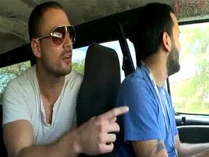 Узбудљива пичка задовољава