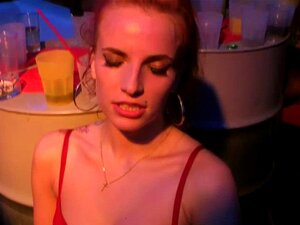 Гламур курве пичка разваљена