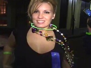 PEITOS E BUNDA MARDI GRAS