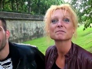 Deze Rijpe Blonde Is Erg Blij Met De Smaak Van De Harde Lul Van Een Jonge Man Als Souvenir Om Te Onthouden Toen Hij Zijn Tiener Stiefzoon Was, Tijdens Zijn Casting