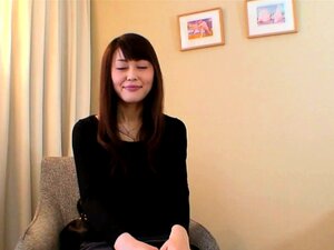 Petite Japansk MILF Får En Fitta Full Av Sperma I POV