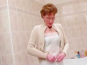 Hairy Mature Pees And Takes A Shower