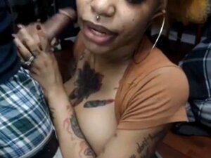 Lips.Tits.Facial