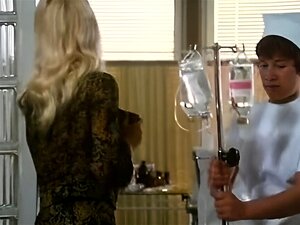 Goddelijke Blonde Met Prachtige Tieten In Klassieke Duitse Porno