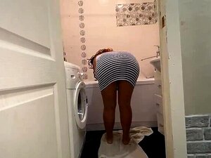 Najbolja Maćeha Pruža Zadovoljstvo Svom Posinku