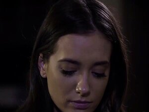 La Douce Gia A Un Faible Pour La Trique Mature De Son Beau-père