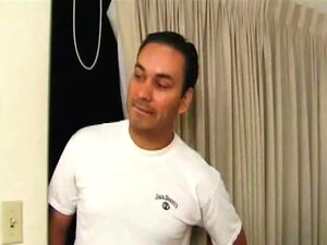 Kypsä Lihava Punapää Seksikkäissä Alusvaatteissa Kahden Hengen Tiimissä, Iso Kypsä Punapää Seksikkäissä Punaisissa Alusvaatteissa Saa Kyytiä Kahdelta Isolta Kovalta Pitkältä Kyrvältä!