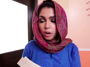  Vollbusiger Muslimischer Hijab, Der Süße Nach Hardcore-Sex Creampied Trägt 