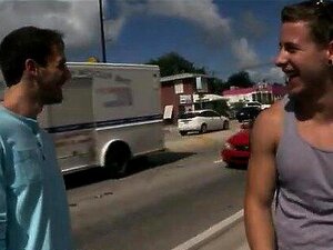 Gejowski Film Z Wytryskiem W Publicznej Toalecie I Nadzy Czarni Faceci W Publi