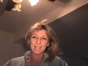 Cat Tossing Floirda Woman ANAL Hooker BJ