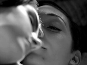 Sweetheart Valentina Nappi Tribs Hairy Pus