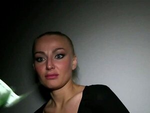 Creampie Na Curama Vruće Sise. Cure Strastveno Puše Rezultirale Su Svršavanjem Po Njezinim Seksi Sisama