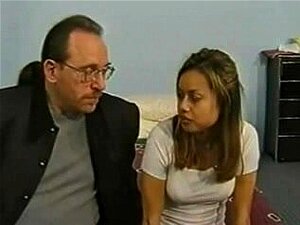 Jej Pierwsze Wideo. Pierwszy Raz W Akcji. Kami