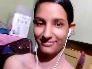 Voyeur Mom Indian - Porno @ RueNu.com