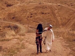 Η Αραβίδα πριγκίπισσα γαμάει τον σκλάβο της