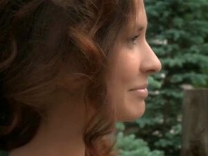 Njut Av Dina Djupaste Lustar Med Den Förföriska 18-åriga Irina. Denna Video Kommer Att Ta Andan Ur Dig När Hon Släpper Lös Sin Vilda Passion. Förbered Dig På En Oförglömlig Upplevelse!