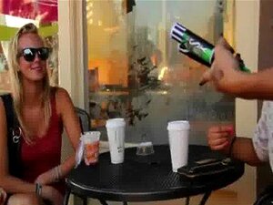 Слатка девојка студенткиња мења секс за нешто додатног кеша 29