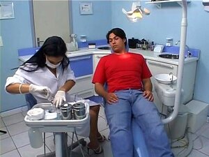 Asiatica Medica Atiende Pacientes - Porno @ TeatroPorno.com