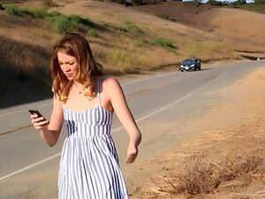 Милф (мама коју бих јебао) закачила је слаткицу из Блонделовера.