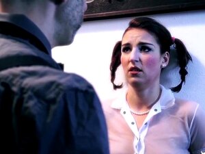 Syndig Tysk Sötnos Blir Bunden Och Dominerad