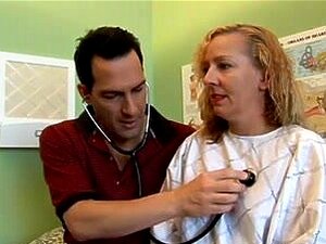 Vieze Stiefmoeder, Ik Wil Graag Patiëntneuken Bij De Dokter, Hete Oudere Niet-professionele Geniet Van Een Volledig Onderzoek Van Haar Gezichtsgat En Kut Door Dokters Hard, 10-Pounder