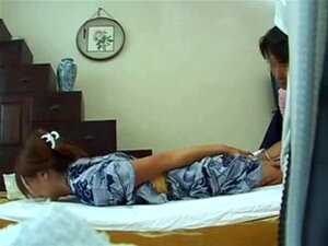 świeża żona Masaż Domowy Część 1. świeża żona Masaż Domowy Część 1