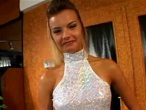 Suzie Carina DP