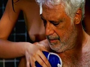 Vivi La Bellezza Brasiliana Con La Nostra Ammaliante Bellezza Dal Seno Prosperoso. Le Sue Grandi E Belle Tette Ti Lasceranno A Bocca Aperta. Appagati Oggi Stesso!