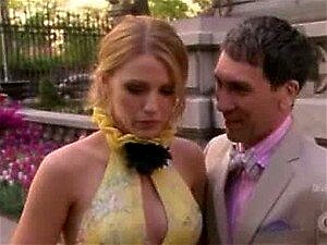 Blake Lively - Porno @ RueNu.com