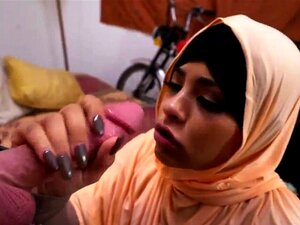 Arab Ukarze Desert Rose, Czyli Prostytutkę