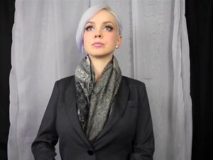 Upplev Den Hypnotiska Dragningskraften Hos Dessa Fylliga Gudinnor Med Bröst Som Kommer Att Lämna Dig Mållös. Förlora Dig I Den Lockande Njutningen Som Väntar Dig I Denna Förföriska Video.