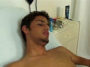 Gejowski Seksowny Chłopak Iran Po Raz Pierwszy Zdejmuje Ubrania, Doktor James