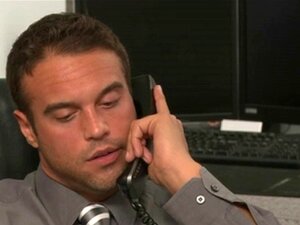 Azjatka Dostaje Porządne Jebanie W Biurze