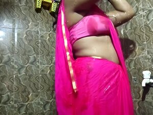 Desi Bhabhi Ne Aaj Akele Hi Khud Ka Garmi Mitaya