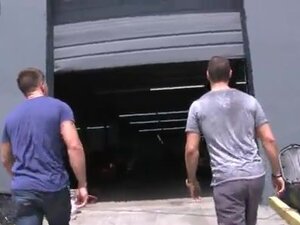 Indonesia Gay Tempat Umum video porno & seks dalam kualitas tinggi ...