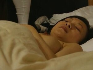 Wanita matang Jepang siap untuk batang panas