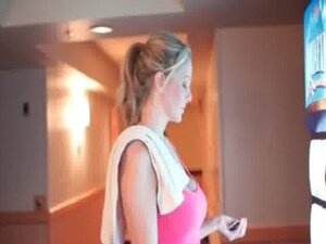 Hotel Hook Up - Hotel