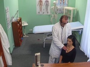 300px x 225px - Dokter Ngentot Pasien Hamil video porno & seks dalam kualitas tinggi di  RumahPorno.com